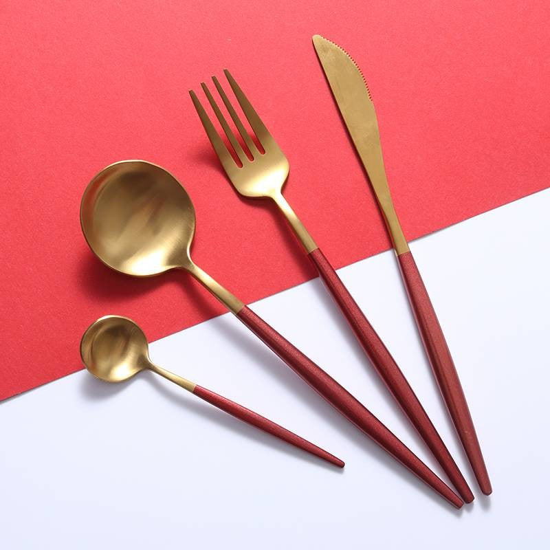 Luxury Red & Golden Flatware Cutlery Set (4pcs)