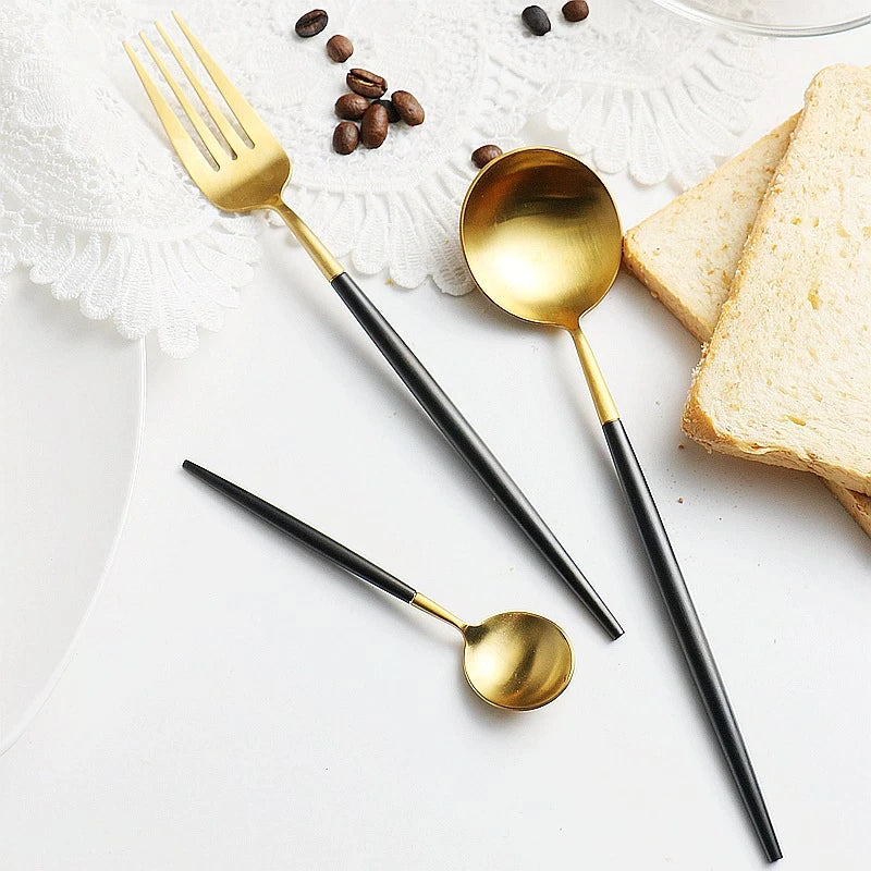 Luxury Black & Golden Flatware Cutlery Set (4pcs)