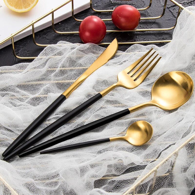 Luxury Black & Golden Flatware Cutlery Set (4pcs)