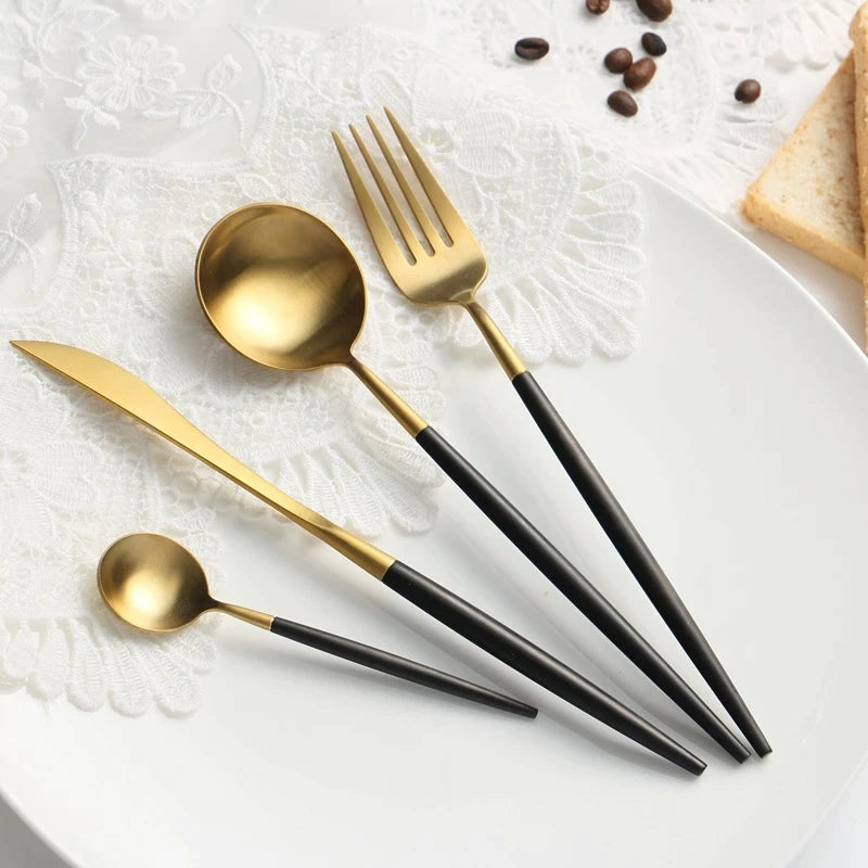 Luxury Black & Golden Flatware Cutlery Set (4pcs)