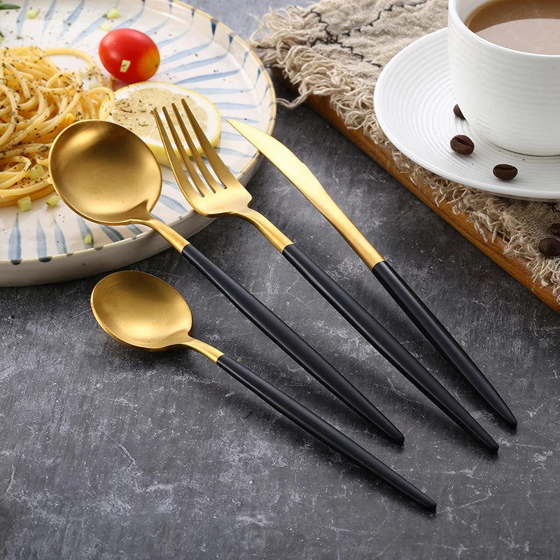 Luxury Black & Golden Flatware Cutlery Set (4pcs)