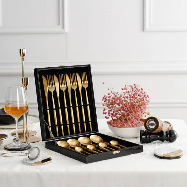 Luxury Pure Golden Flatware Cutlery Set (24pcs)