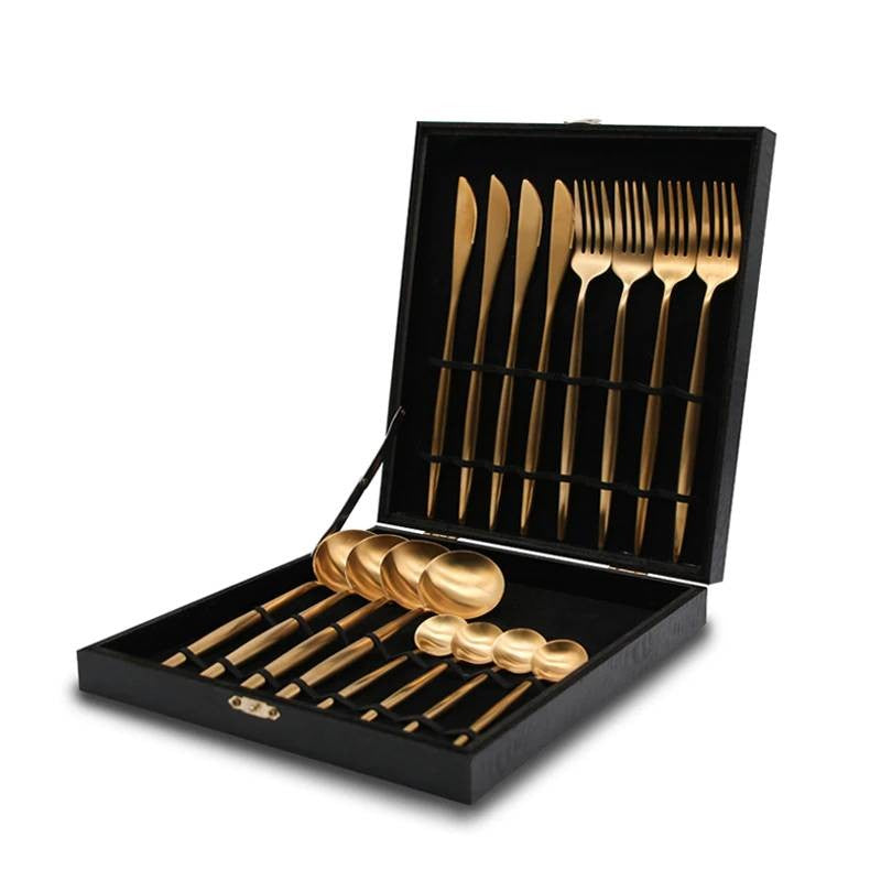 Luxury Pure Golden Flatware Cutlery Set (24pcs)