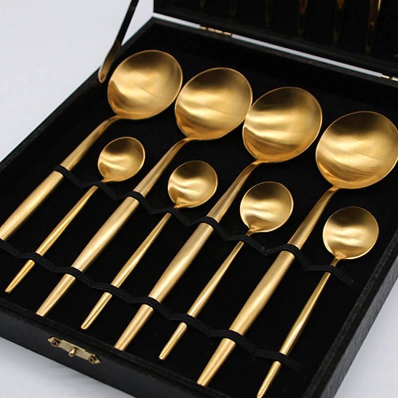 Luxury Pure Golden Flatware Cutlery Set (24pcs)